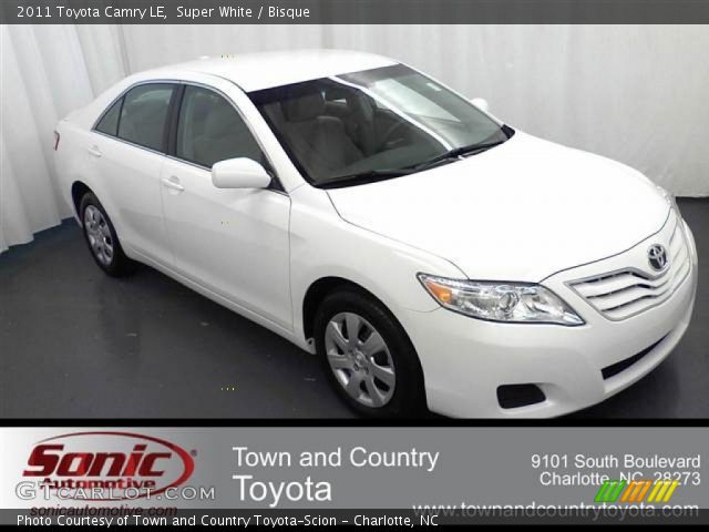 2011 Toyota Camry LE in Super White