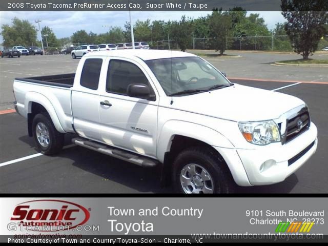 2008 Toyota Tacoma PreRunner Access Cab in Super White