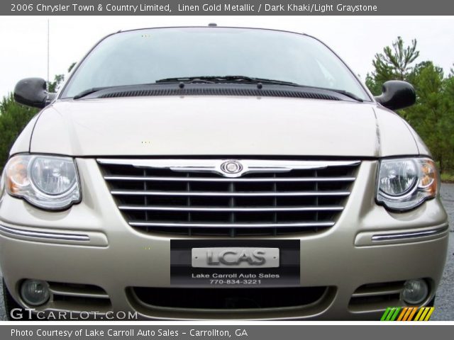 2006 Chrysler Town & Country Limited in Linen Gold Metallic