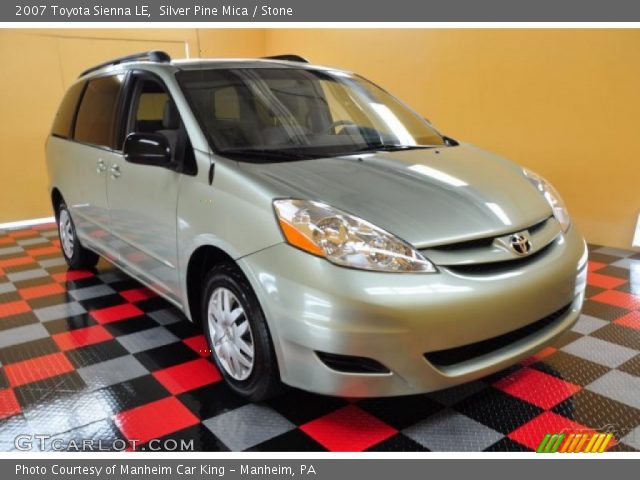 2007 Toyota Sienna LE in Silver Pine Mica