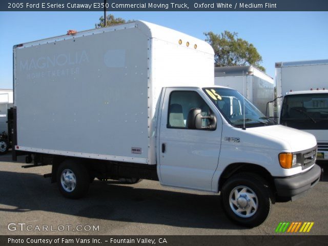 2005 Ford E Series Cutaway E350 Commercial Moving Truck in Oxford White