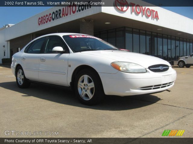 2002 Ford Taurus SEL in Vibrant White