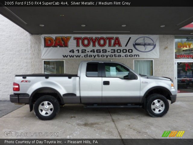 2005 Ford F150 FX4 SuperCab 4x4 in Silver Metallic