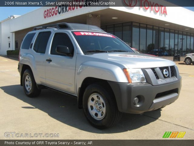 2006 Nissan Xterra S in Silver Lightning Metallic