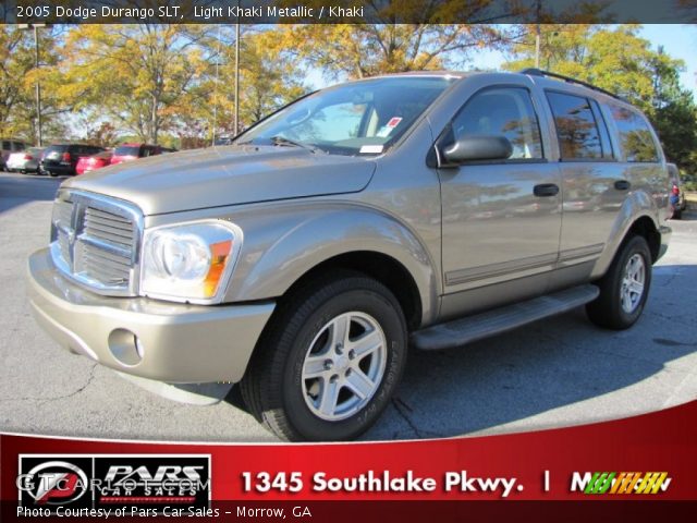 2005 Dodge Durango SLT in Light Khaki Metallic