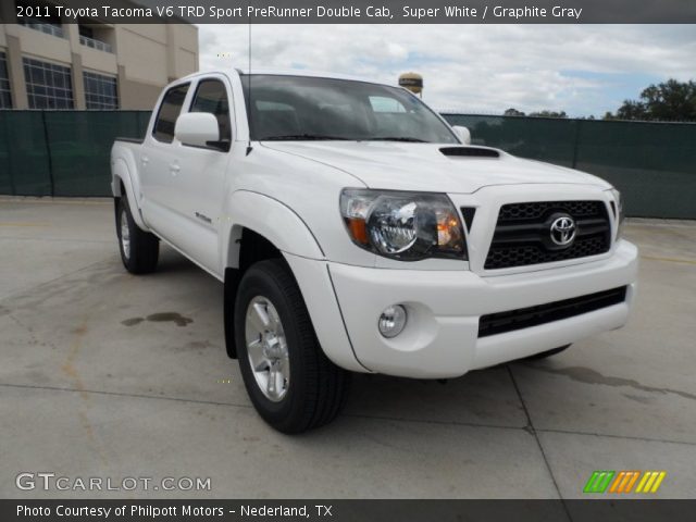 2011 Toyota Tacoma V6 TRD Sport PreRunner Double Cab in Super White