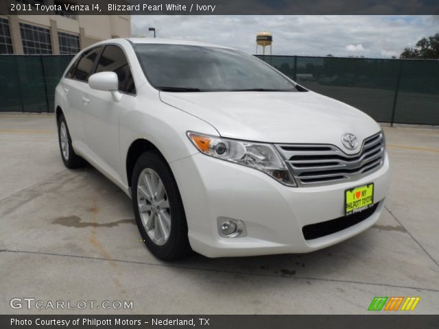 2011 Toyota Venza I4 in Blizzard Pearl White