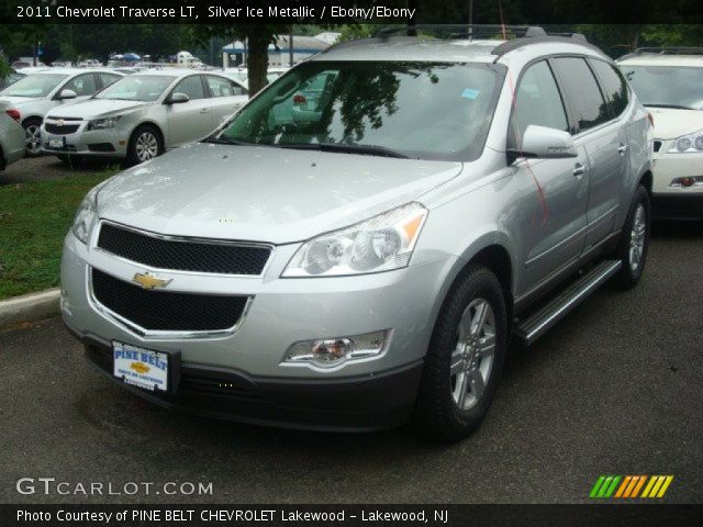 2011 Chevrolet Traverse LT in Silver Ice Metallic