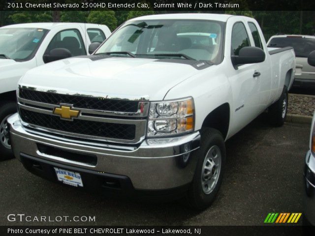 2011 Chevrolet Silverado 2500HD Extended Cab in Summit White