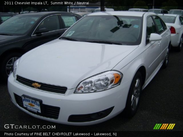 2011 Chevrolet Impala LT in Summit White