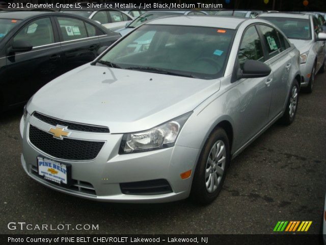 2011 Chevrolet Cruze LS in Silver Ice Metallic