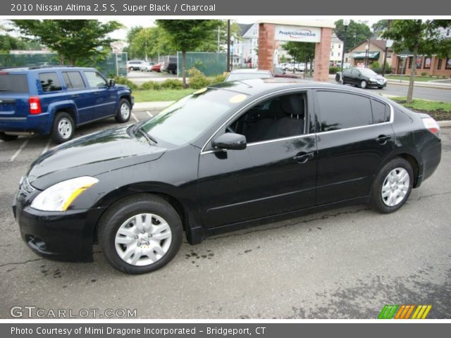 2010 Nissan Altima 2.5 S in Super Black