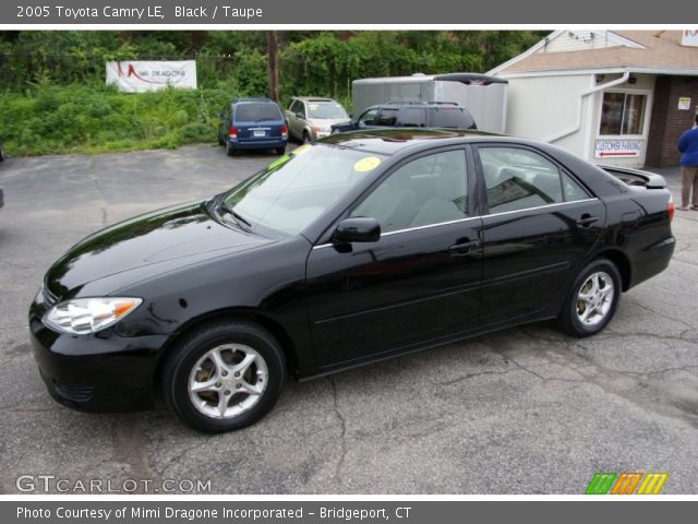 2005 Toyota Camry LE in Black