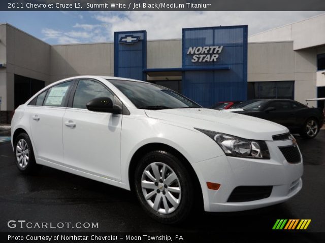 2011 Chevrolet Cruze LS in Summit White
