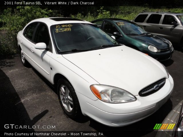 2001 Ford Taurus SEL in Vibrant White