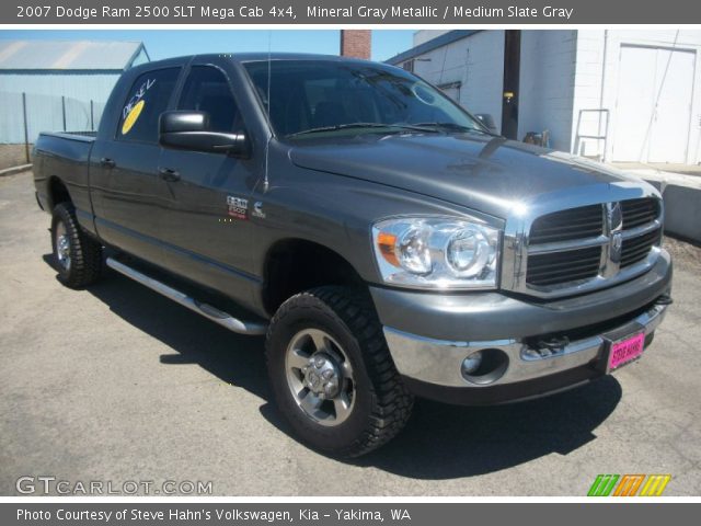2007 Dodge Ram 2500 SLT Mega Cab 4x4 in Mineral Gray Metallic