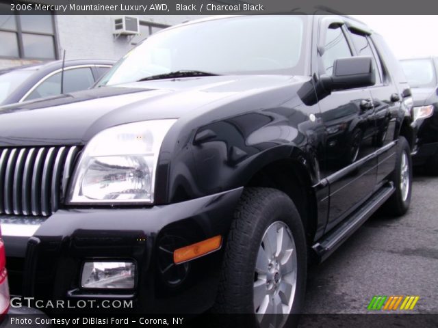 2006 Mercury Mountaineer Luxury AWD in Black