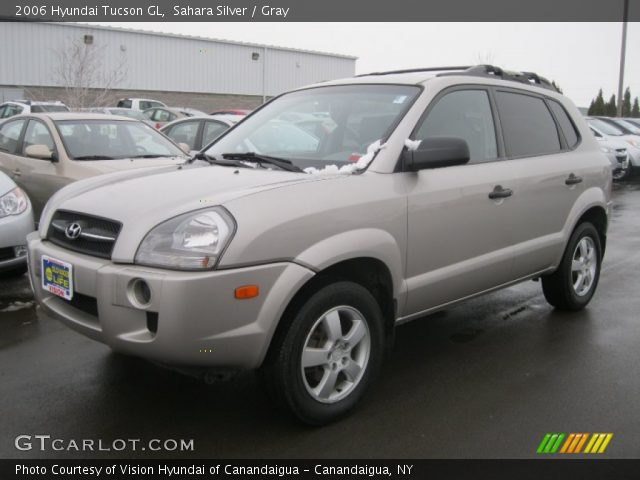2006 Hyundai Tucson GL in Sahara Silver