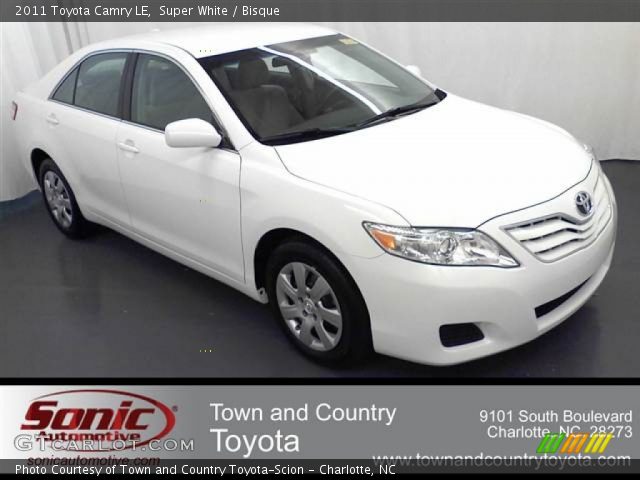 2011 Toyota Camry LE in Super White