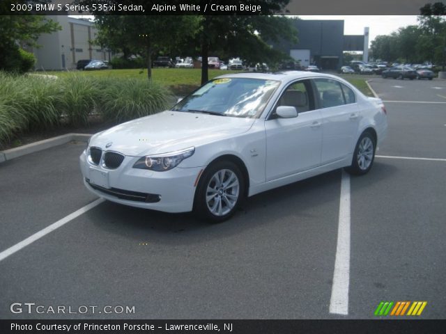 2009 BMW 5 Series 535xi Sedan in Alpine White