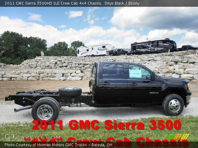 2011 GMC Sierra 3500HD SLE Crew Cab 4x4 Chassis in Onyx Black