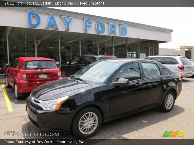 2011 Ford Focus SE Sedan in Ebony Black