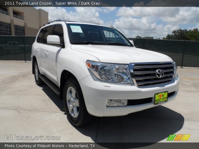 2011 Toyota Land Cruiser  in Super White