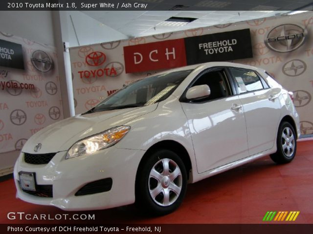 2010 Toyota Matrix 1.8 in Super White