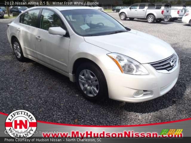 2012 Nissan Altima 2.5 S in Winter Frost White