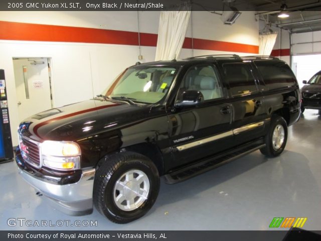 2005 GMC Yukon XL SLT in Onyx Black