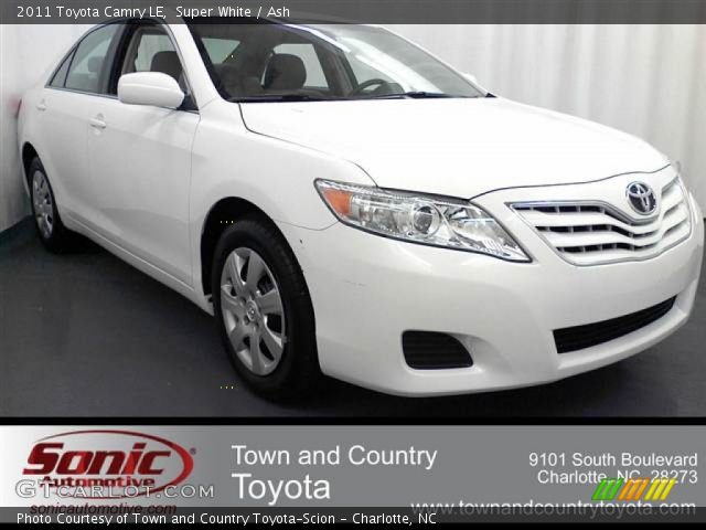 2011 Toyota Camry LE in Super White