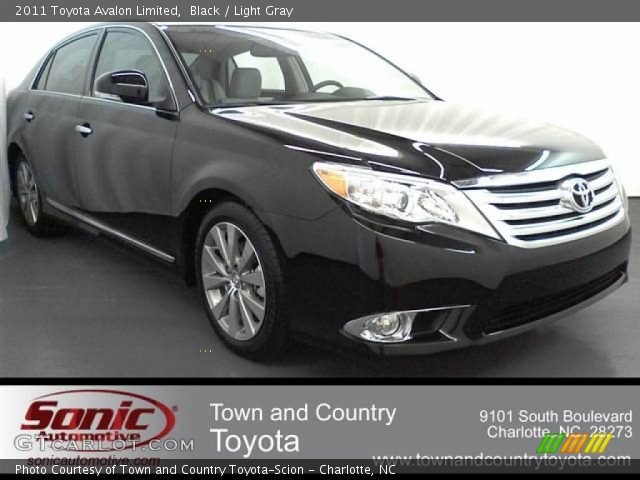 2011 Toyota Avalon Limited in Black