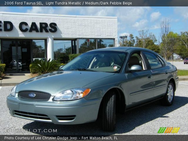 2006 Ford Taurus SEL in Light Tundra Metallic