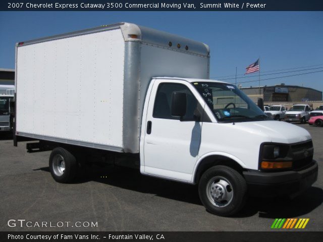 2007 Chevrolet Express Cutaway 3500 Commercial Moving Van in Summit White