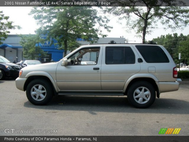 2001 Nissan Pathfinder LE 4x4 in Sahara Beige Metallic