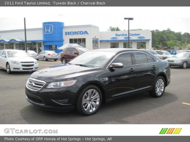 2011 Ford Taurus Limited in Tuxedo Black