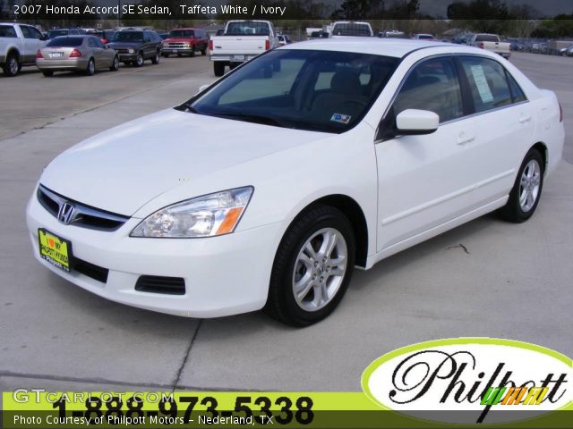 2007 Honda Accord SE Sedan in Taffeta White