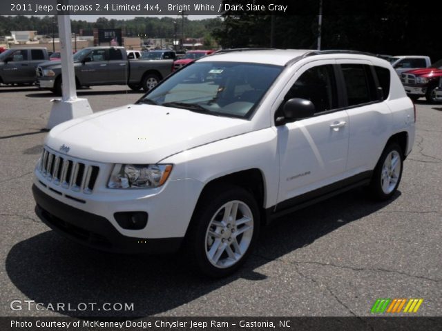 2011 Jeep Compass 2.4 Limited 4x4 in Bright White