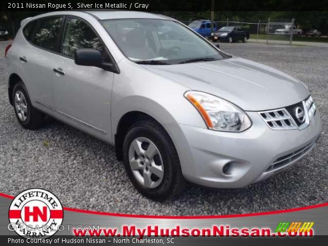 2011 Nissan Rogue S in Silver Ice Metallic