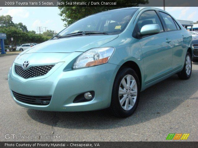 2009 Toyota Yaris S Sedan in Jade Sea Metallic