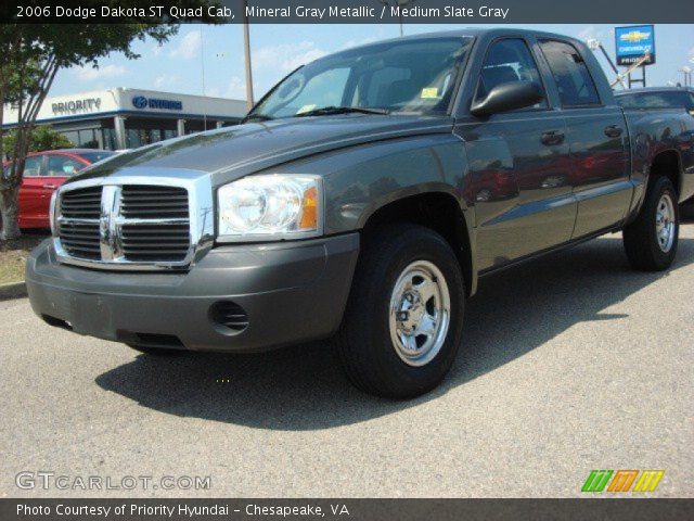 2006 Dodge Dakota ST Quad Cab in Mineral Gray Metallic