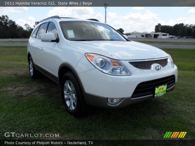 2011 Hyundai Veracruz GLS in Stone White