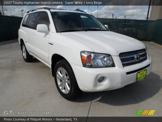 2007 Toyota Highlander Hybrid Limited in Super White