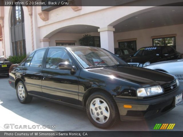 1991 Infiniti G 20 Sedan in Black