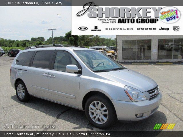 2007 Kia Sedona EX in Silver