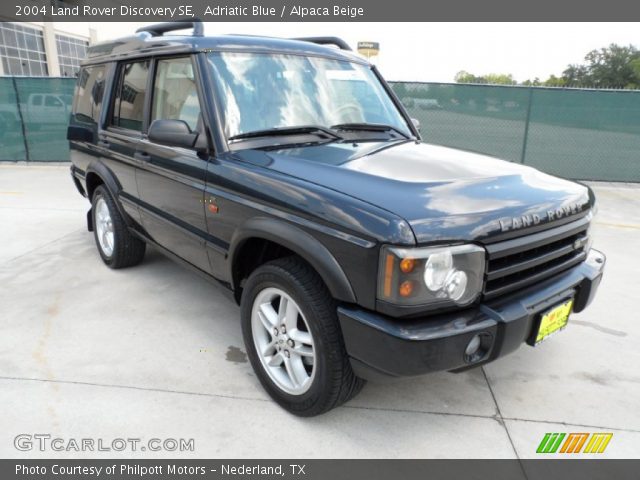 2004 Land Rover Discovery SE in Adriatic Blue