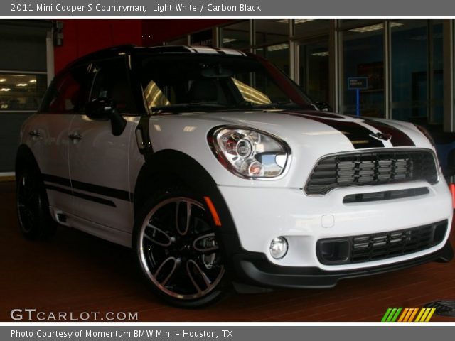 2011 Mini Cooper S Countryman in Light White