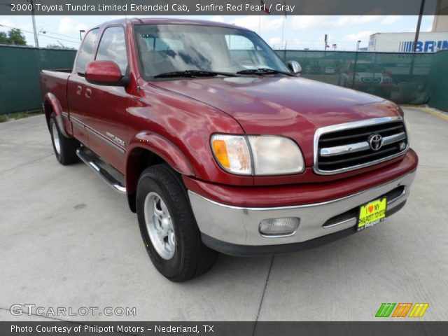 2000 Toyota Tundra Limited Extended Cab in Sunfire Red Pearl