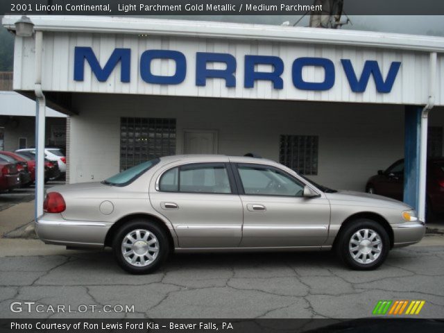 2001 Lincoln Continental  in Light Parchment Gold Metallic