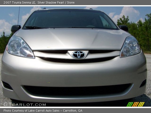 2007 Toyota Sienna LE in Silver Shadow Pearl